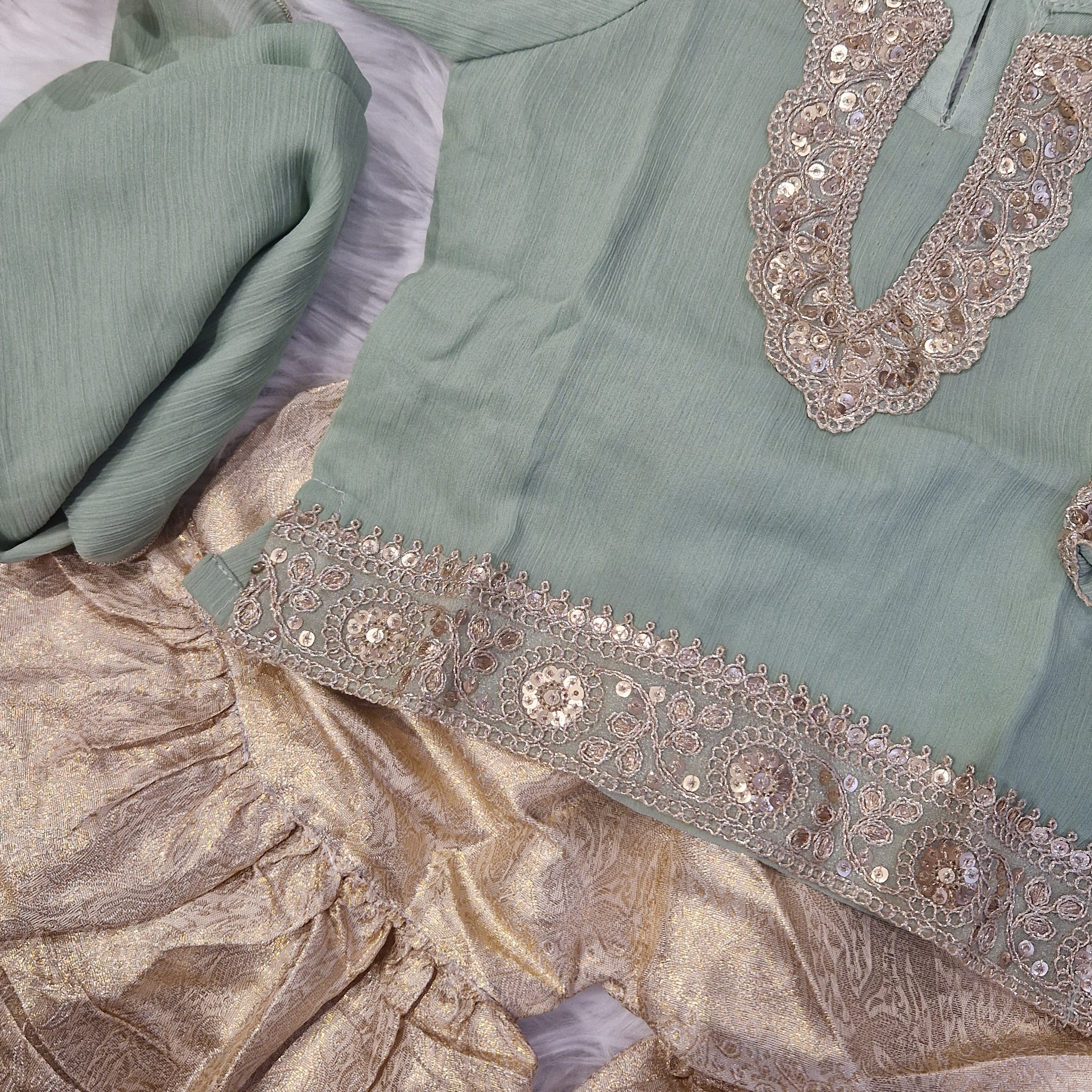 Mint with gold gharara