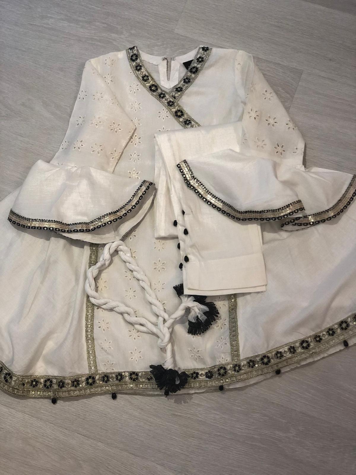 White Angharka Style - (7 and 14 yrs left)