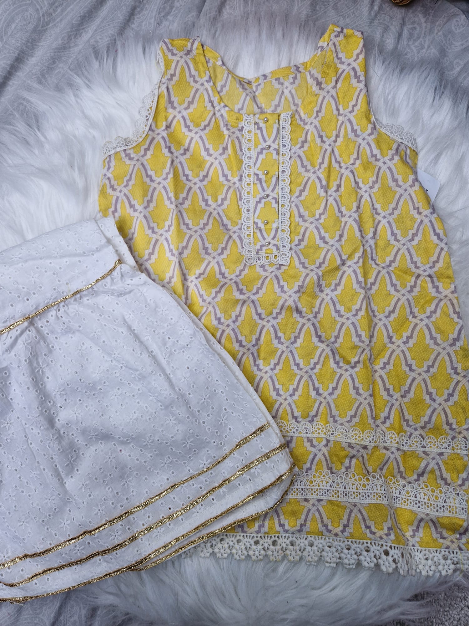 Yellow Lawn with White Chiken Gharara 2 Piece (4-5 years)