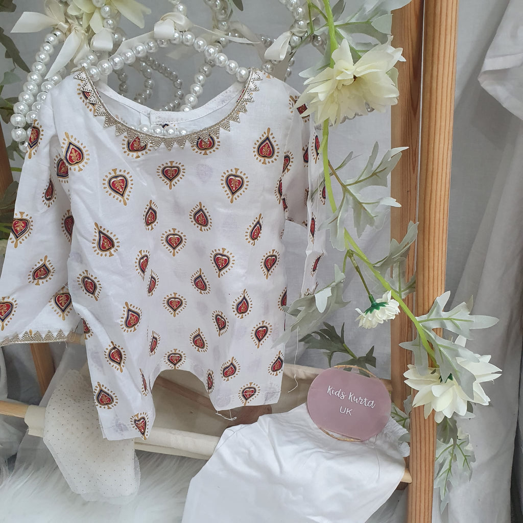 White Block Cotton 2 Piece ( 3-4 years)
