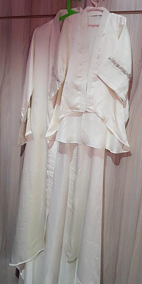 Ivory Abaya (mother small and baby 1-2 years) sold together