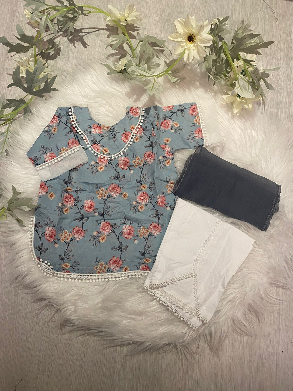 Blue tulip Chiken and Korean lawn (0-6 years Adult XS-XXL)