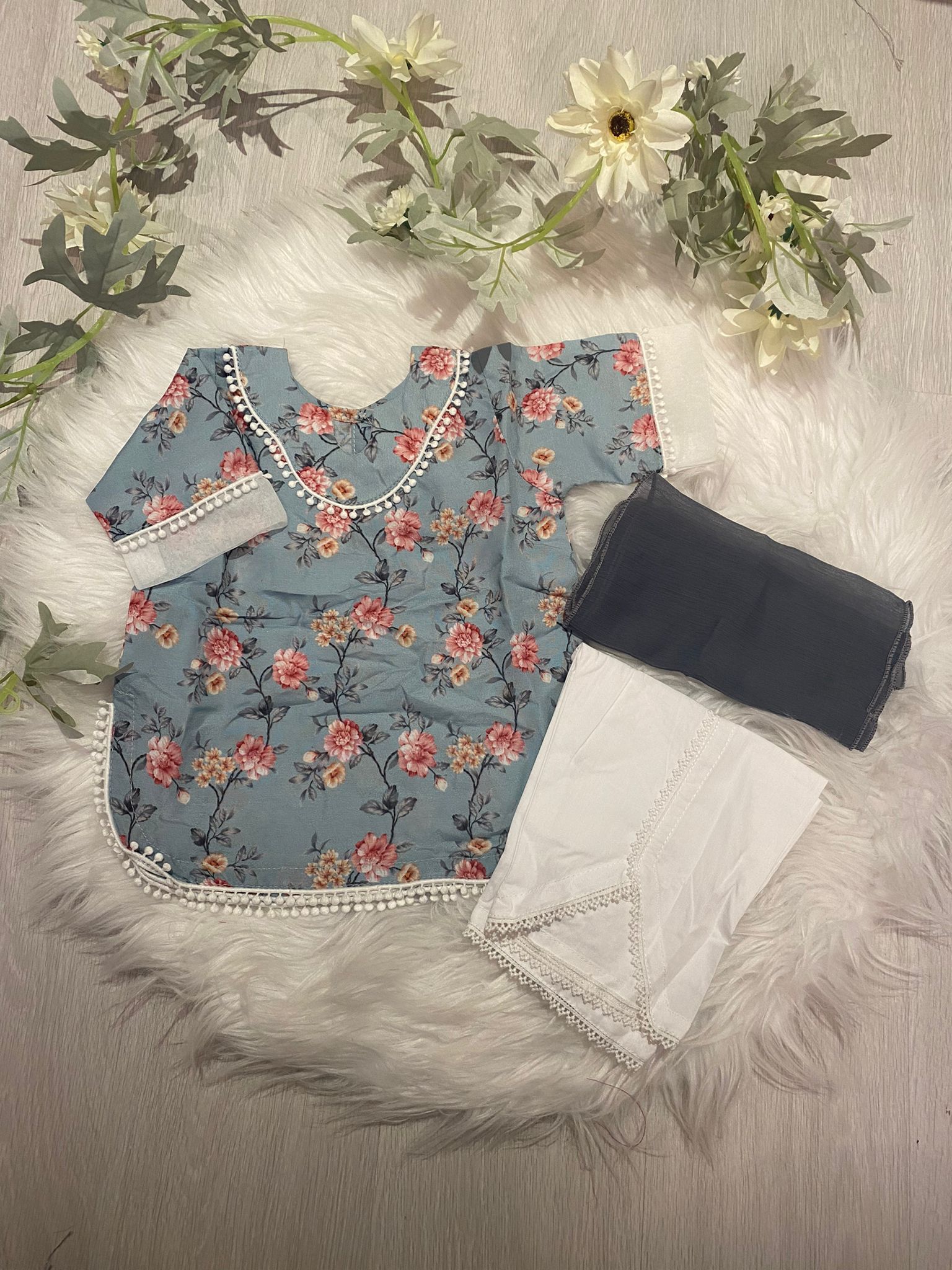 Blue tulip Chiken and Korean lawn (0-6 years Adult XS-XXL)