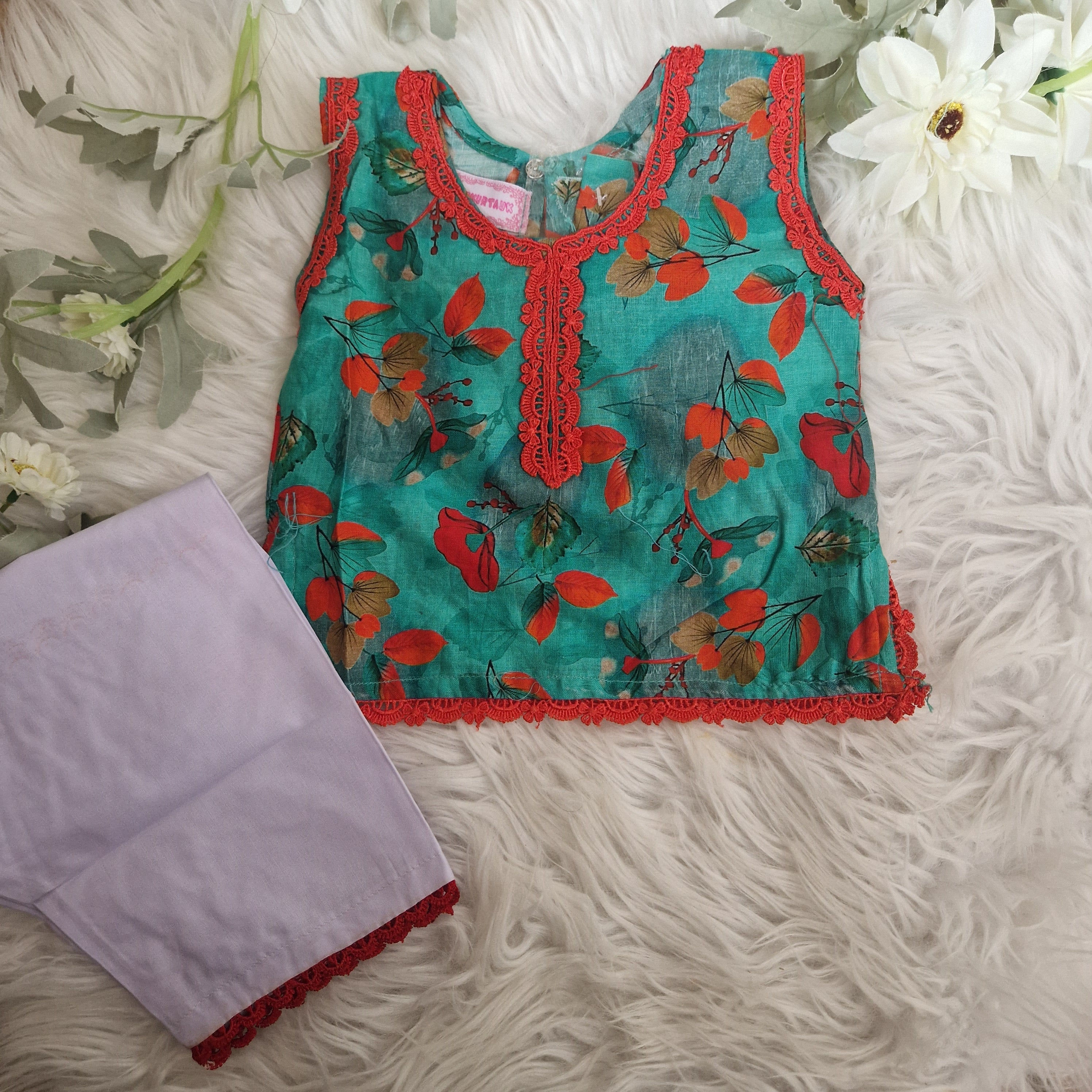 Green/red lawn cotton (newborn to 3 years)