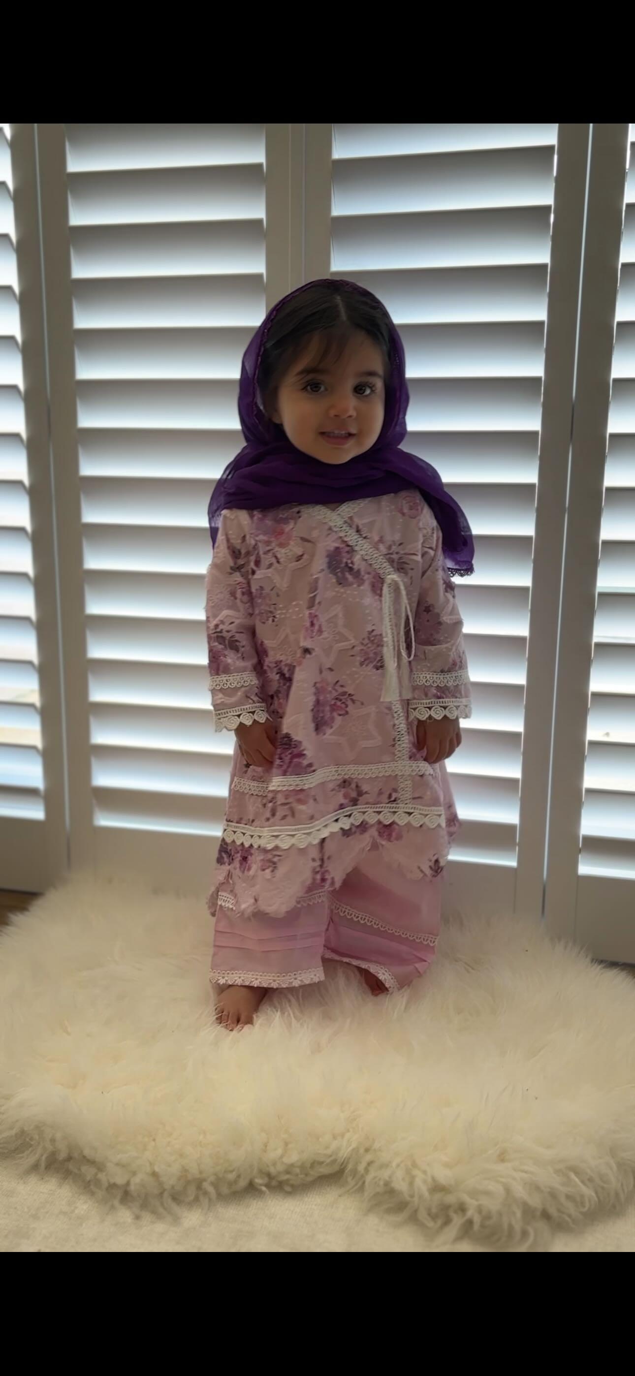 Lilac chicken (0-3 months to 2-3 years)