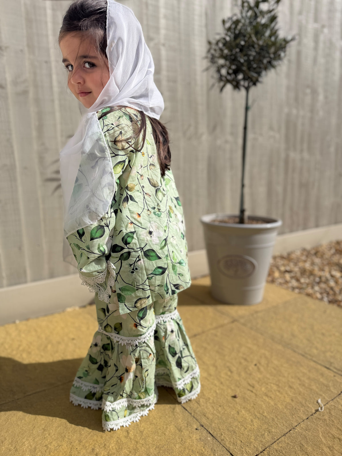 Green floral gharara (0-3 months to 3-4 years)