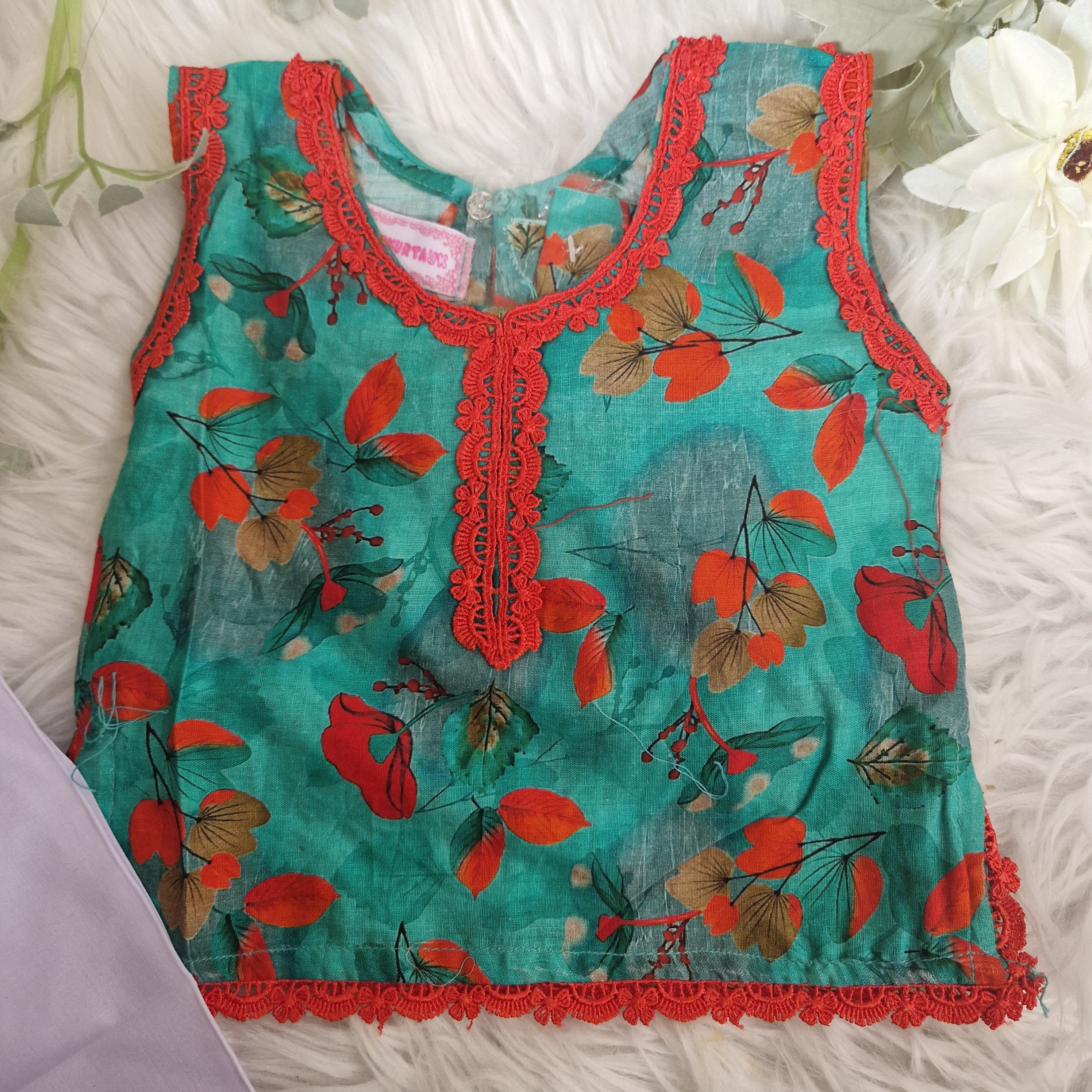Green/red lawn cotton (newborn to 3 years)