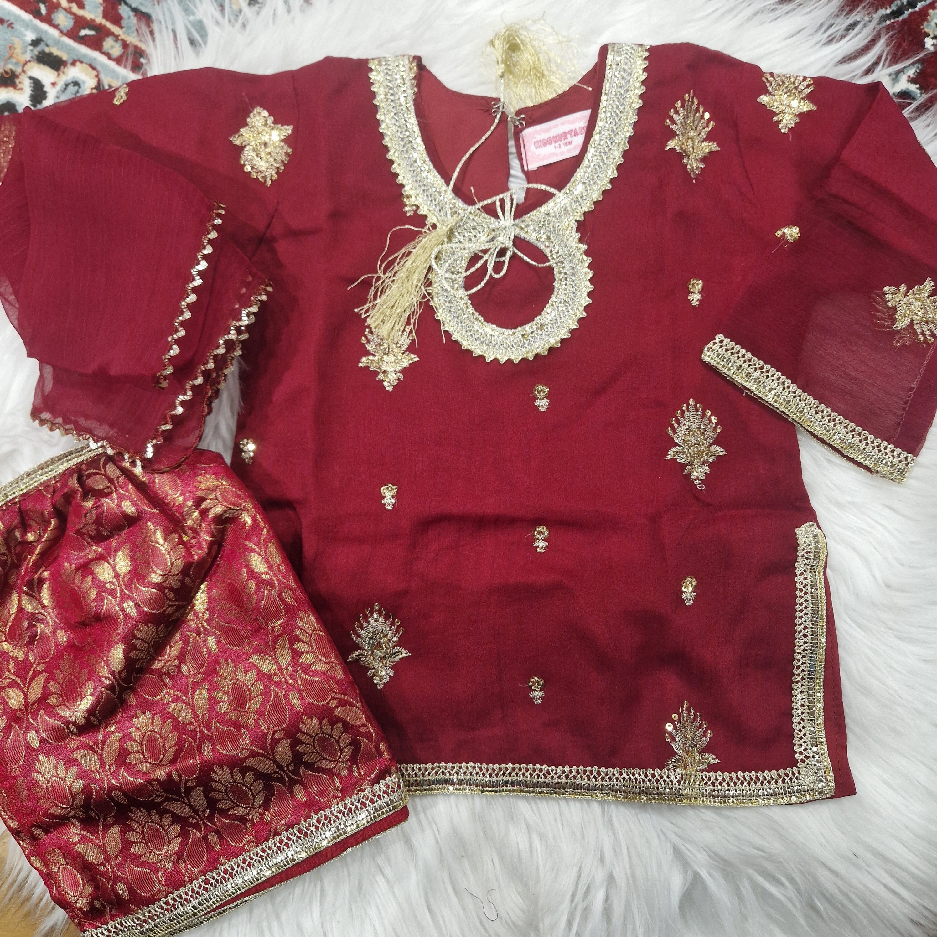 Maroon gharara (0-3 months to 4-5 years)