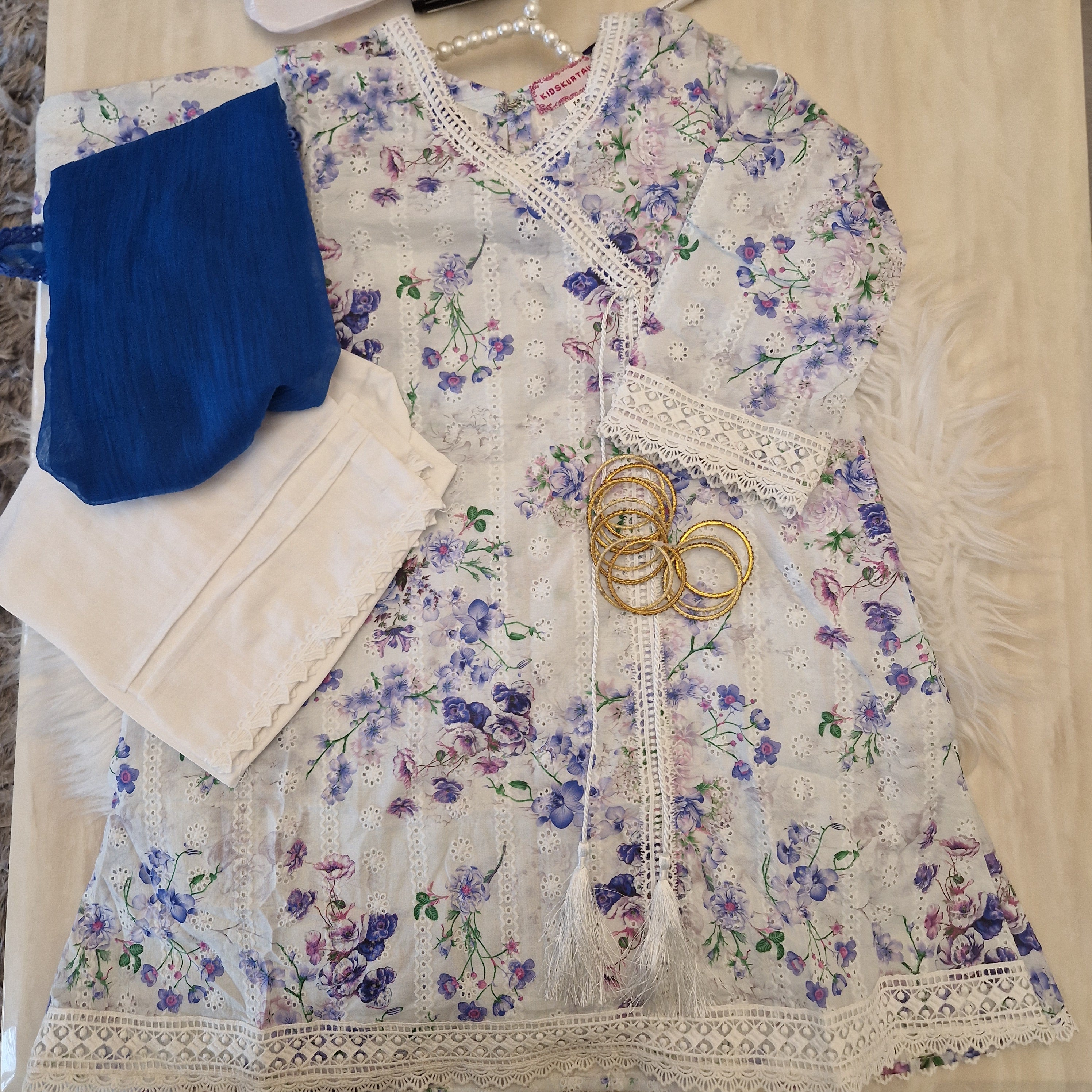 Blue white floral chikenkari (6 yrs to adult xxxl)